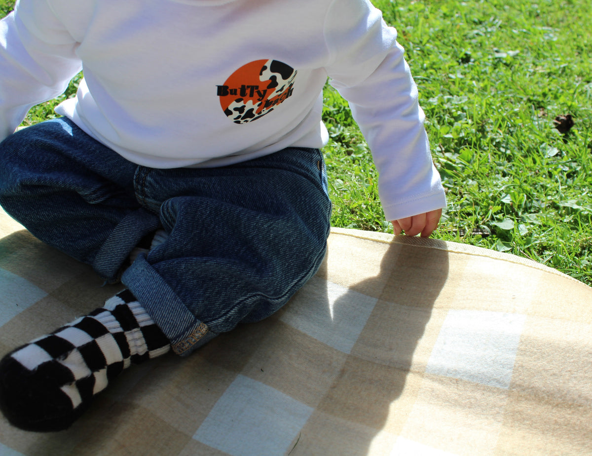 Orange ‘It’s a lovely day for a milk’ Kids T-shirt