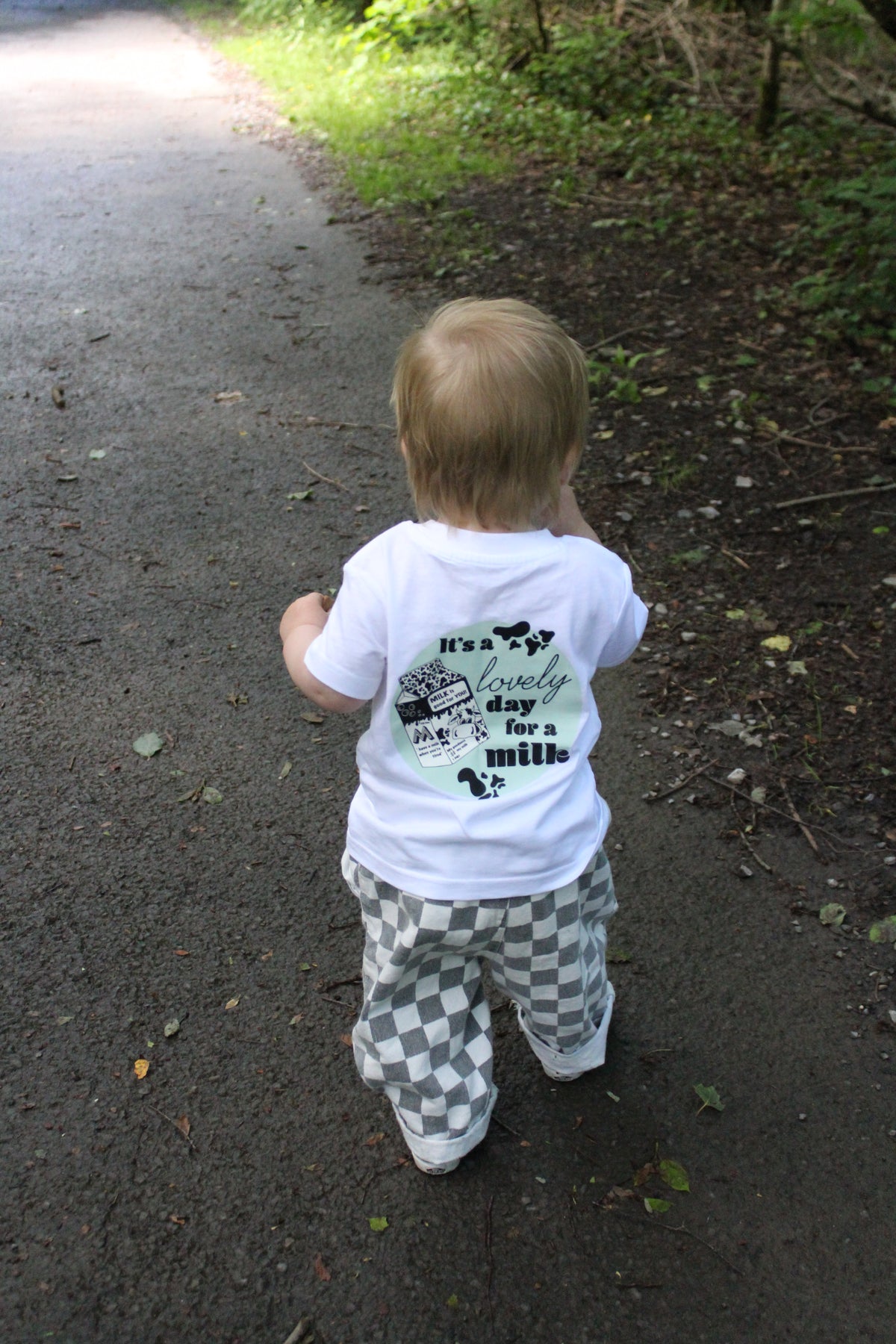 Mint ‘It’s a lovely day for a milk’ Kids T-shirt